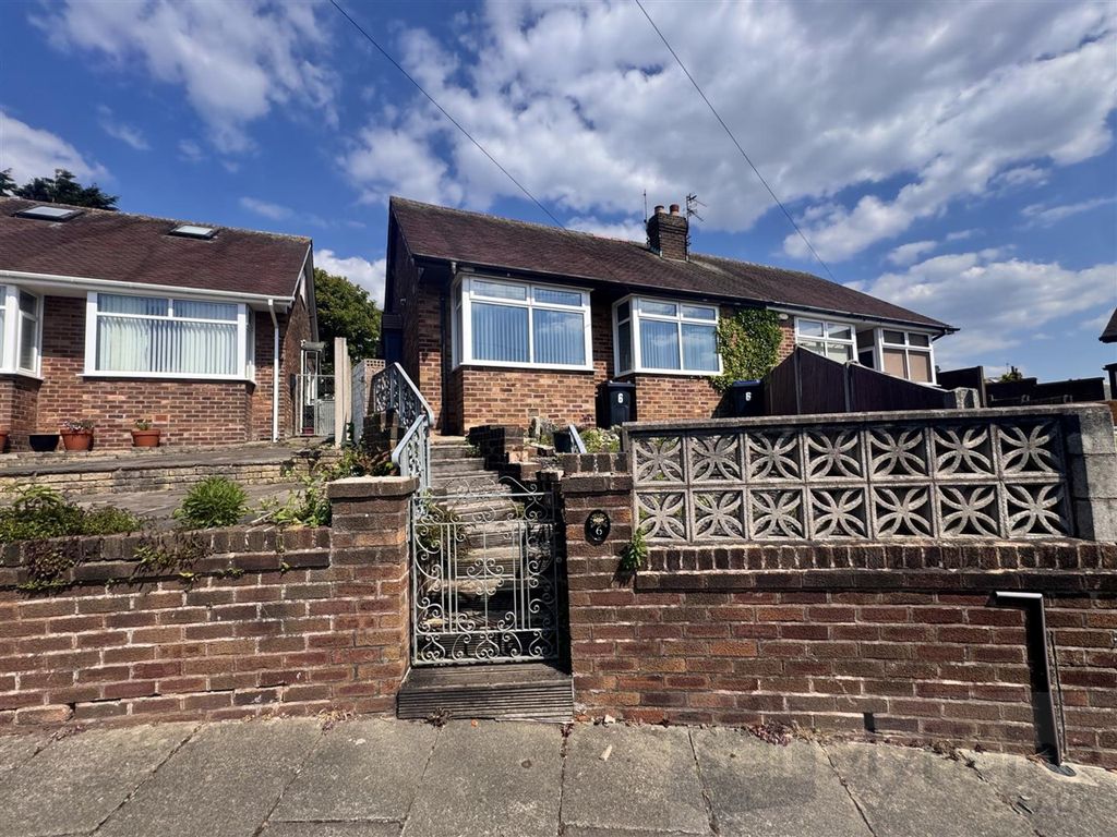 Property photo 1 of 11 External