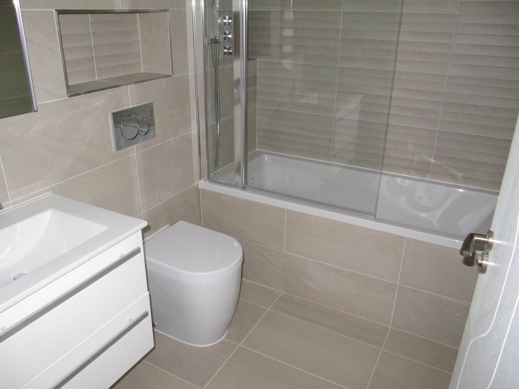 Property photo 2 of 4 Bathroom