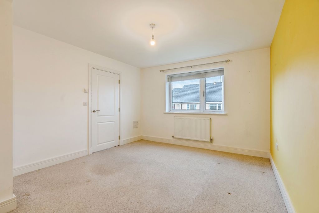 Property photo 3 of 19 Bedroom