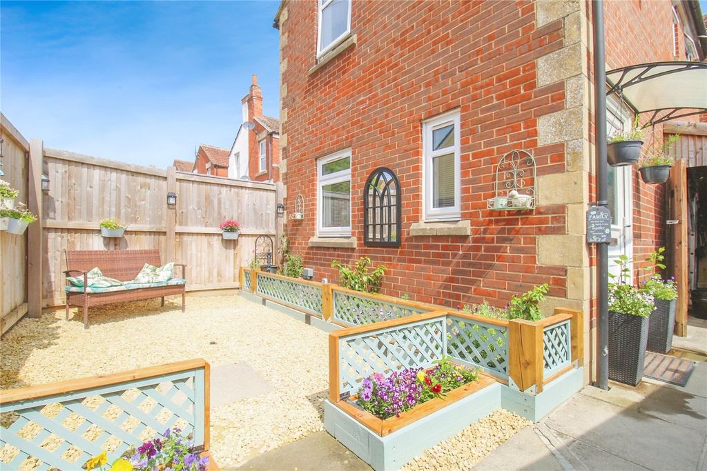 Property photo 2 of 15 Picture No. 03