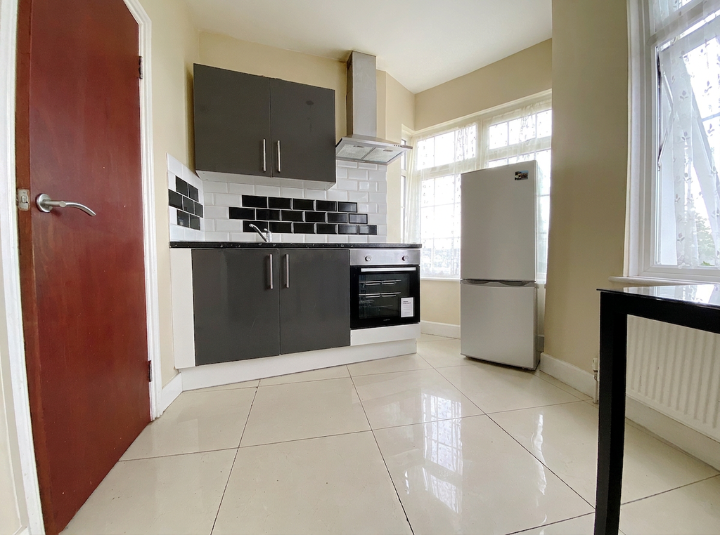 Property photo 2 of 3