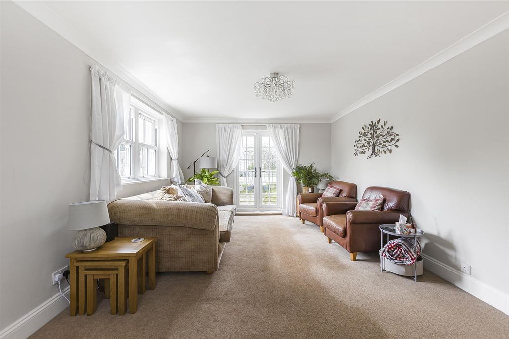 Property photo 3 of 39 12_55393.Jpg