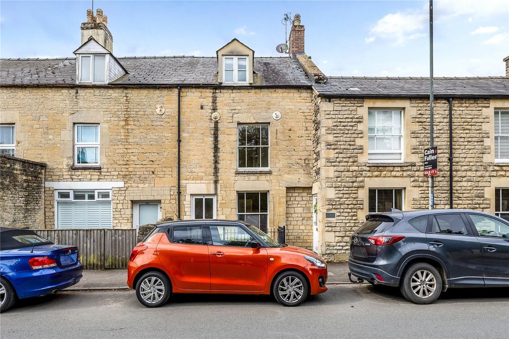 Property photo 1 of 15 Queens Head Mews