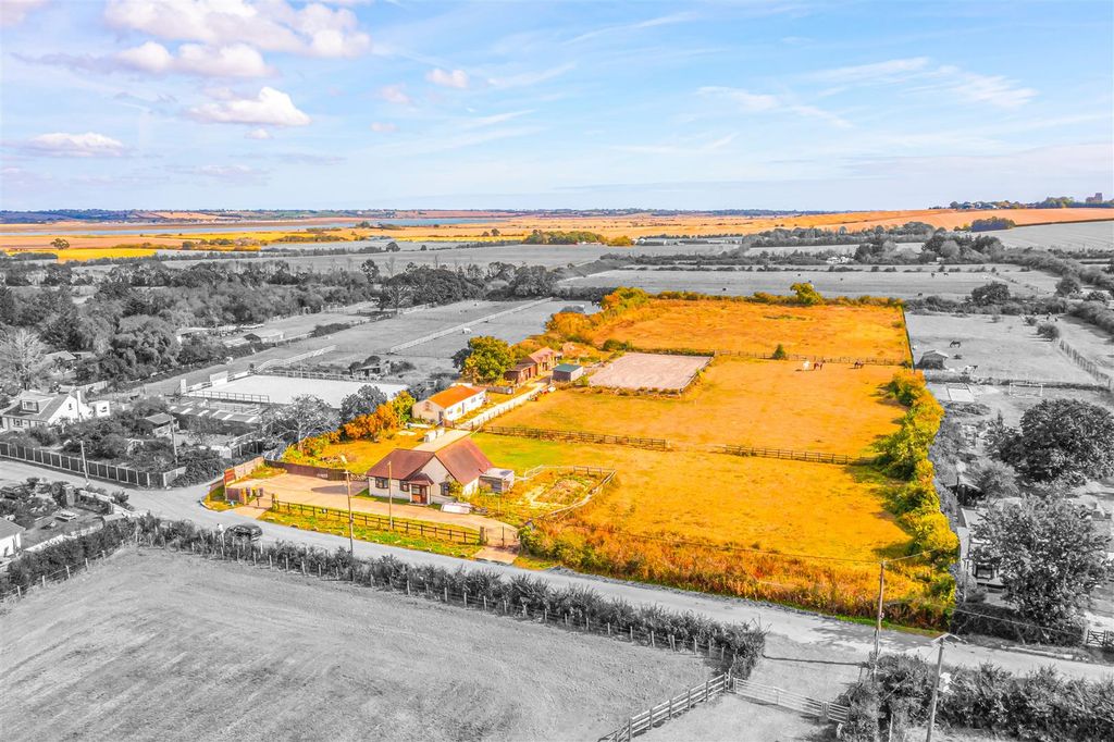 Property photo 1 of 33