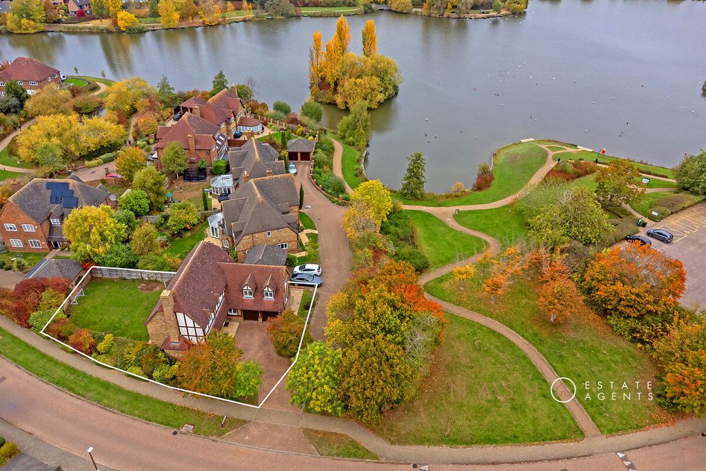 Property photo 3 of 40