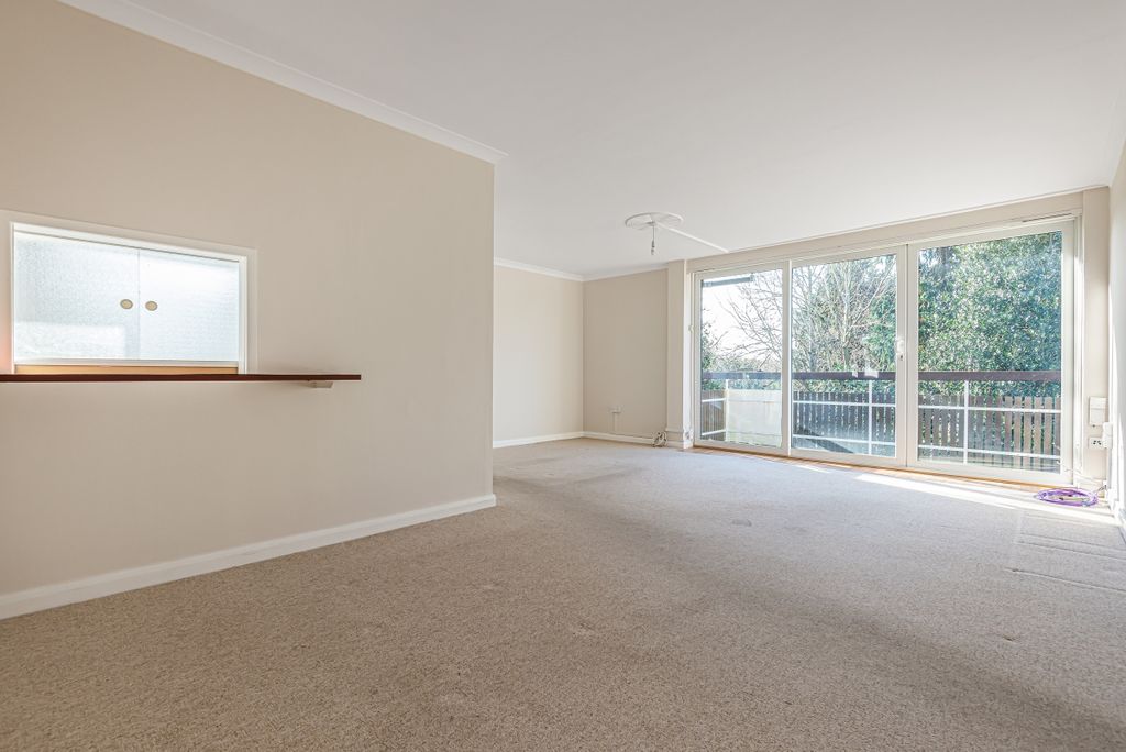 Property photo 3 of 8 808422 (1)