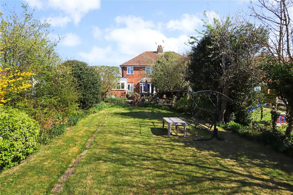 Property photo 2 of 12 Picture No. 06
