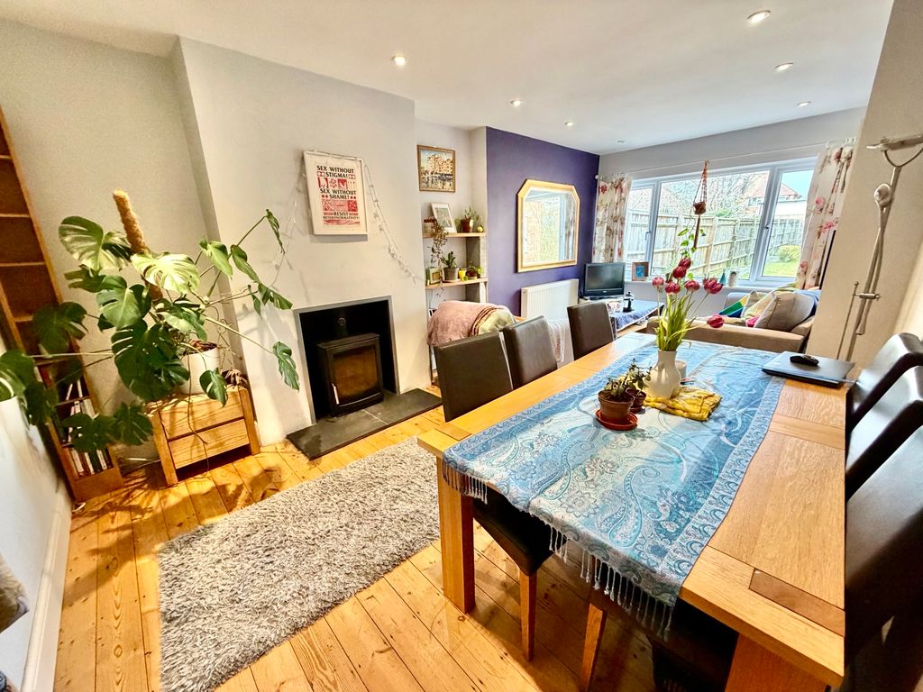 Property photo 3 of 12 Image