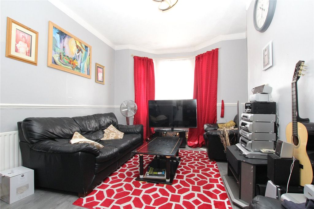 Property photo 2 of 15 Picture No. 30