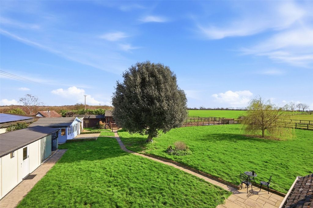 Property photo 3 of 33 Picture No. 39