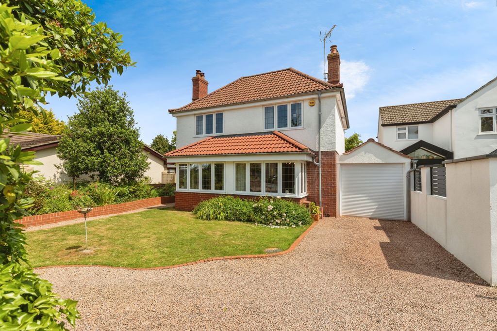 Property photo 1 of 24