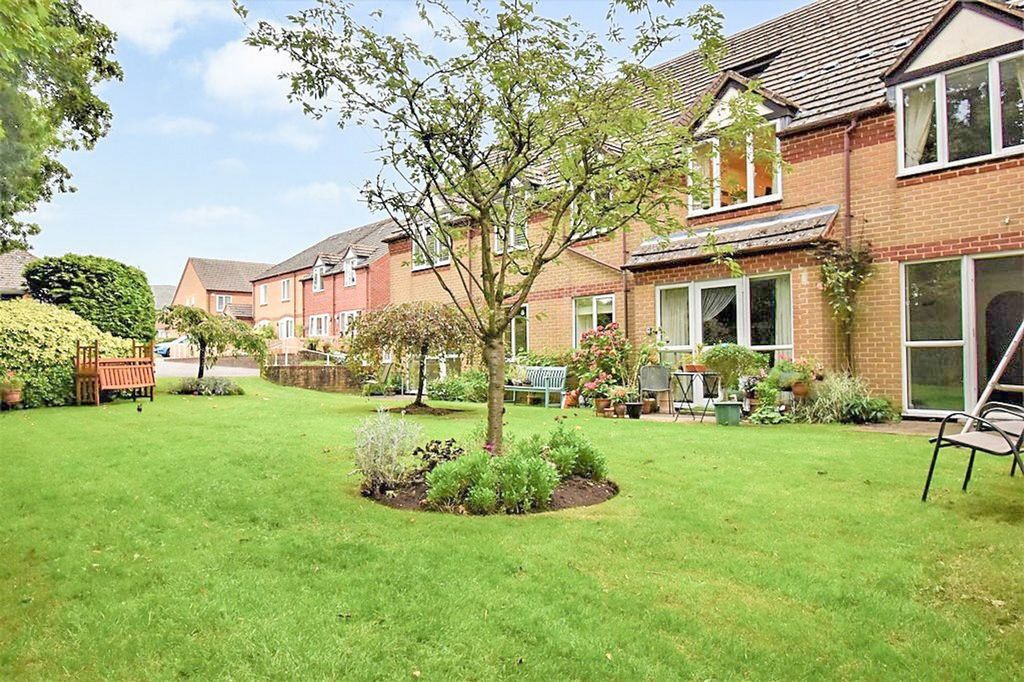 Property photo 1 of 11