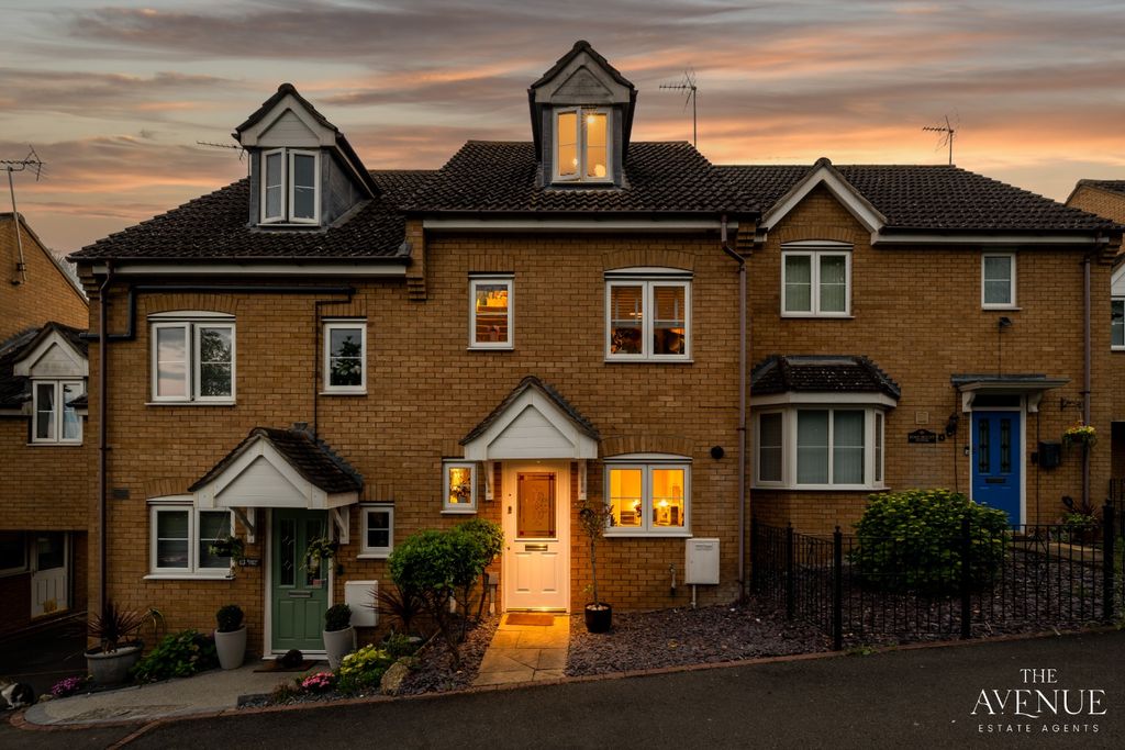 Property photo 1 of 41 5110260