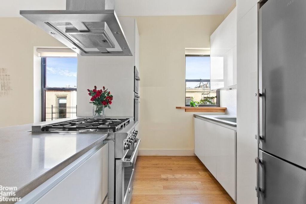 Property photo 3 of 11 <Alttext/>