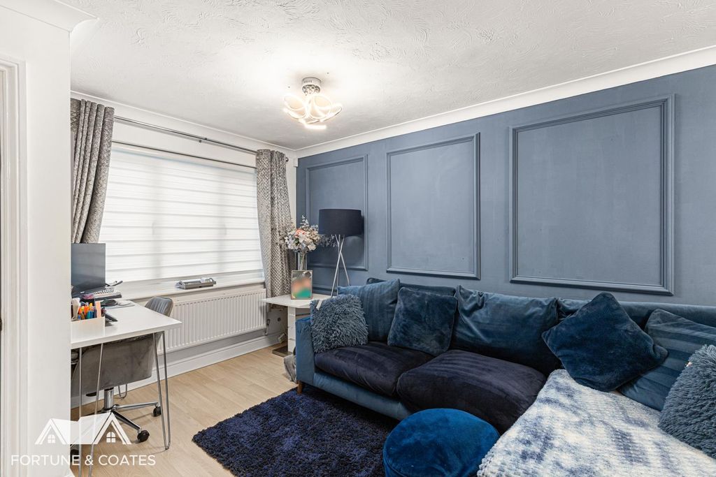 Property photo 2 of 20 Margheritaroad_5.Jpg