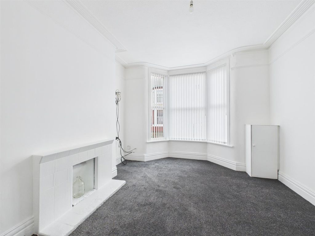 Property photo 3 of 15 Cam03844G0-Pr0342-Still002.Jpg