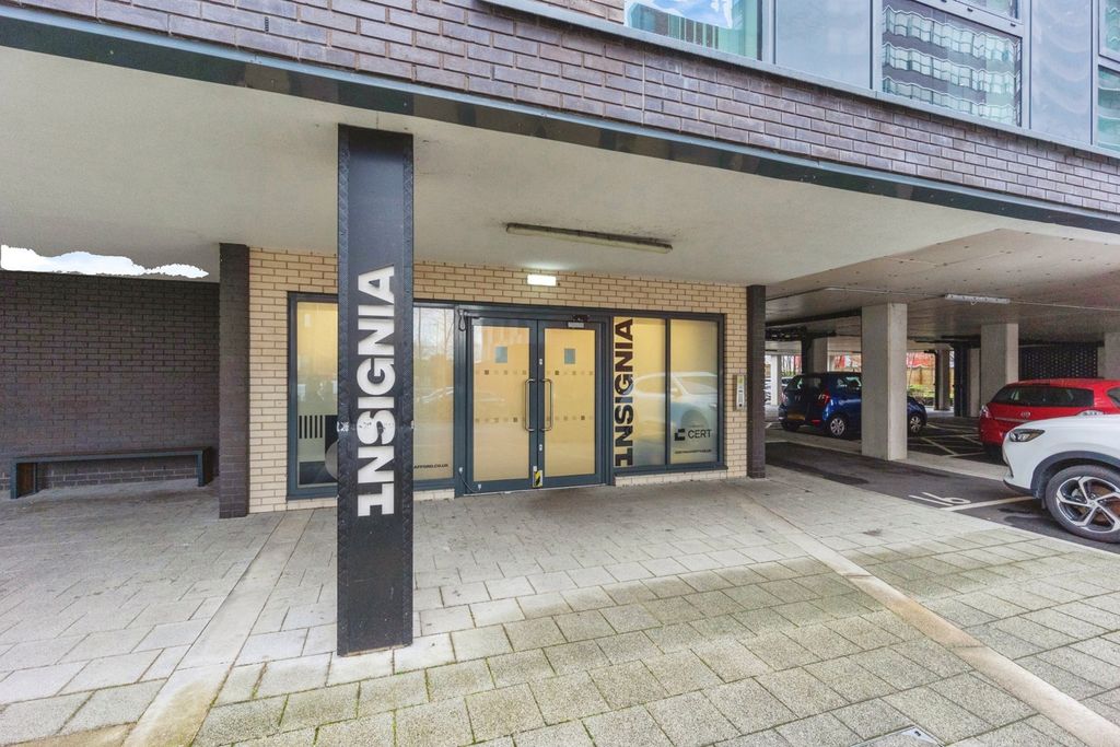 Property photo 2 of 23 Pbox-Img.Jpg