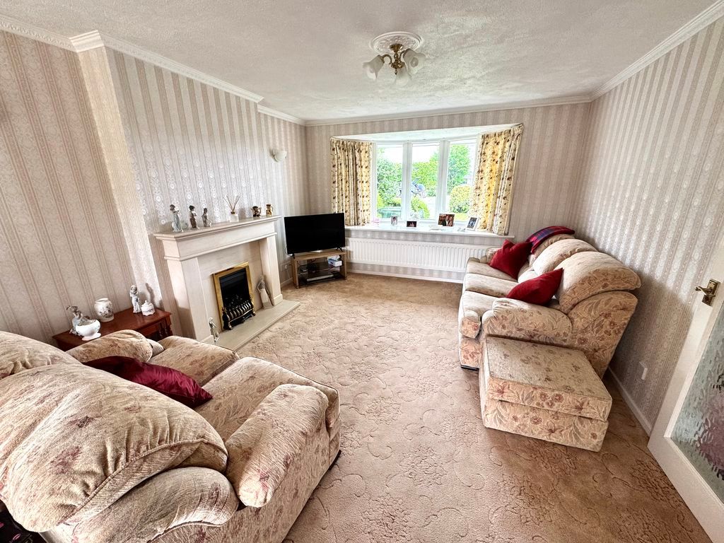 Property photo 2 of 13 Photo 12