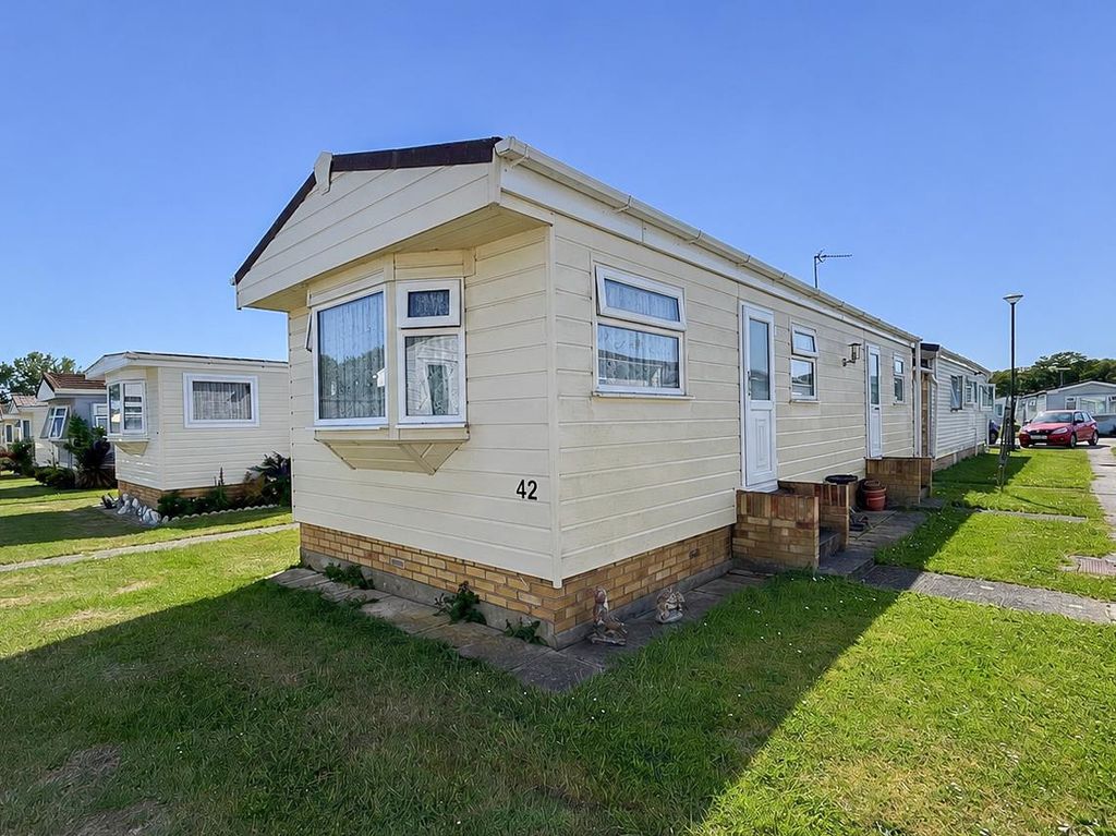 Property photo 1 of 9 Outside Front