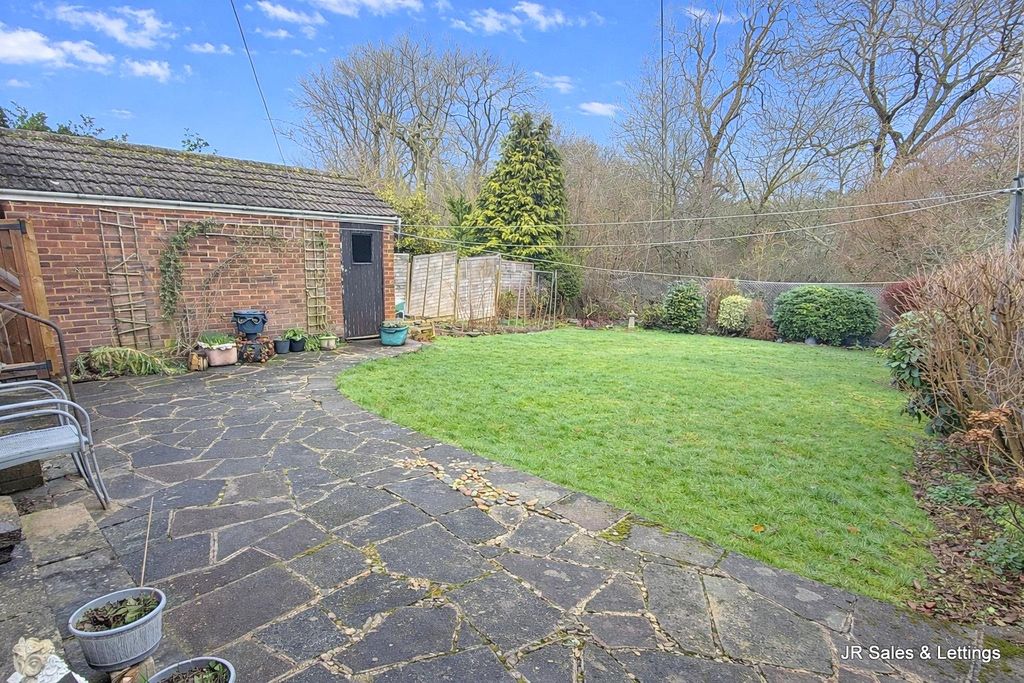 Property photo 2 of 10 Garden