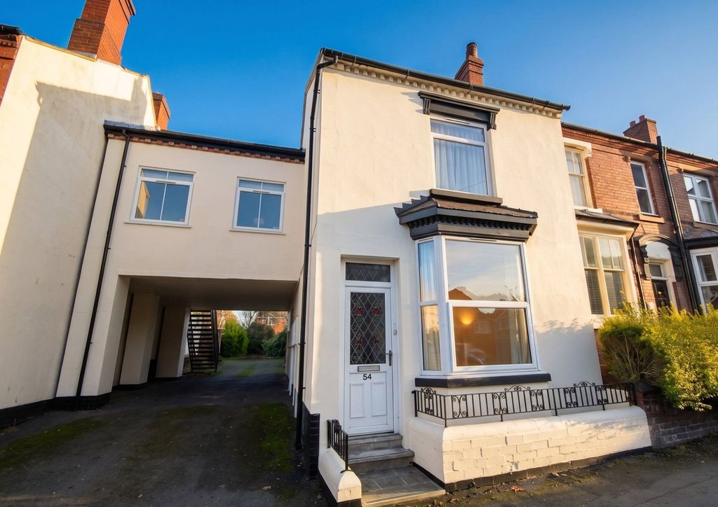 Property photo 1 of 6