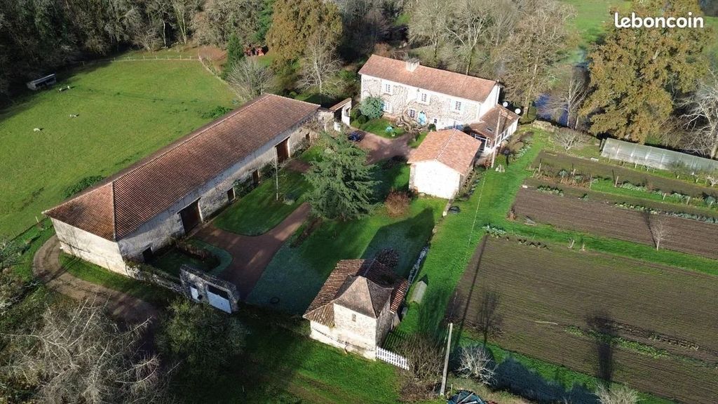 Property photo 1 of 12 Former Royal Forge