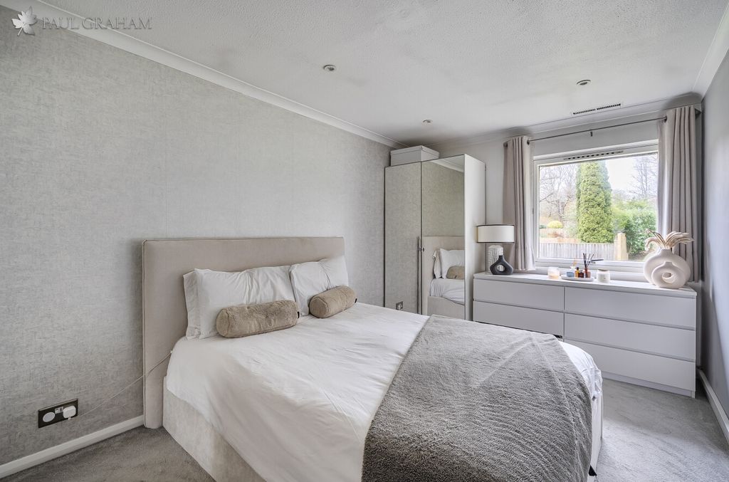 Property photo 3 of 16 71E0Bb21-7c8F-47A4-853c-115bae5Feac1