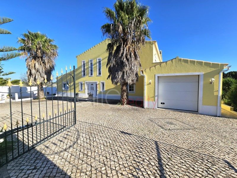 Property photo 2 of 36