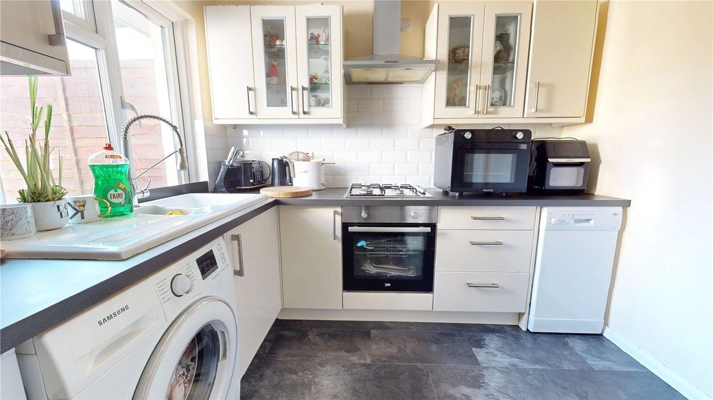 Property photo 3 of 13 Picture No. 08