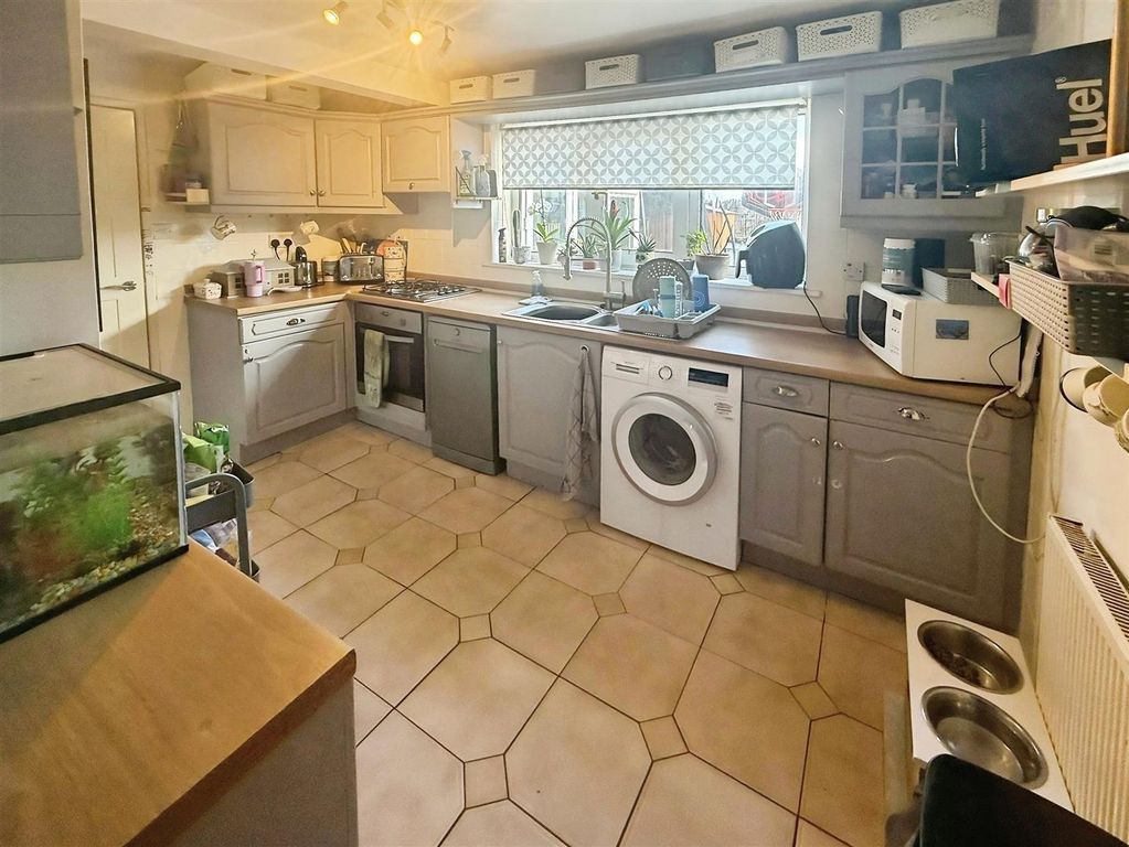 Property photo 3 of 18 c92334Da-Photo-2026-03-11-12-56-39 203.Jpg