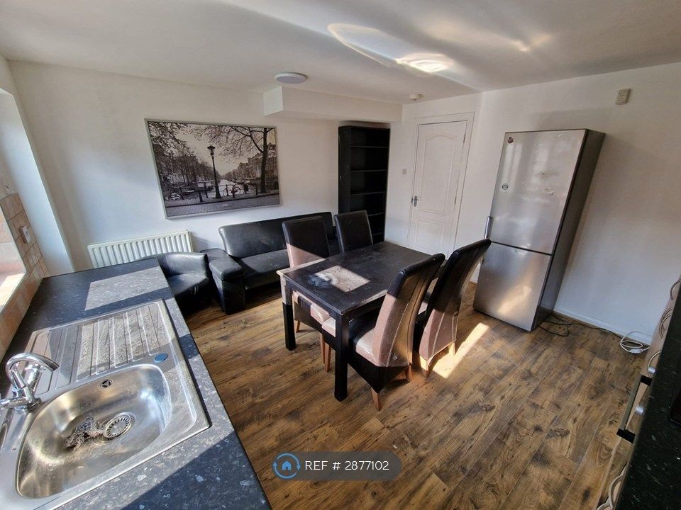 Property photo 1 of 31