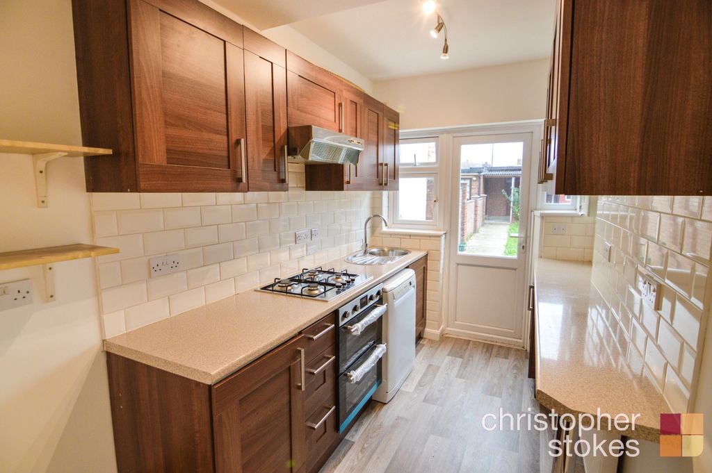 Property photo 3 of 12 4523202