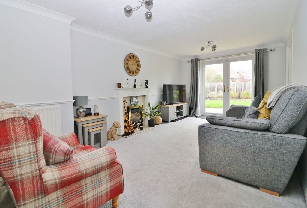 Property photo 3 of 23