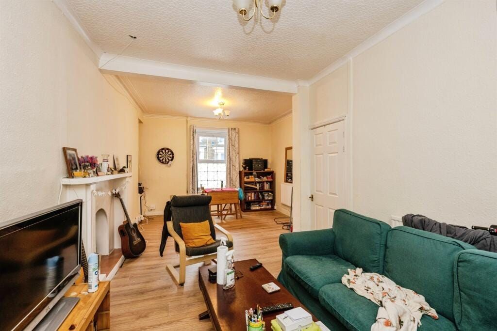 Property photo 3 of 16