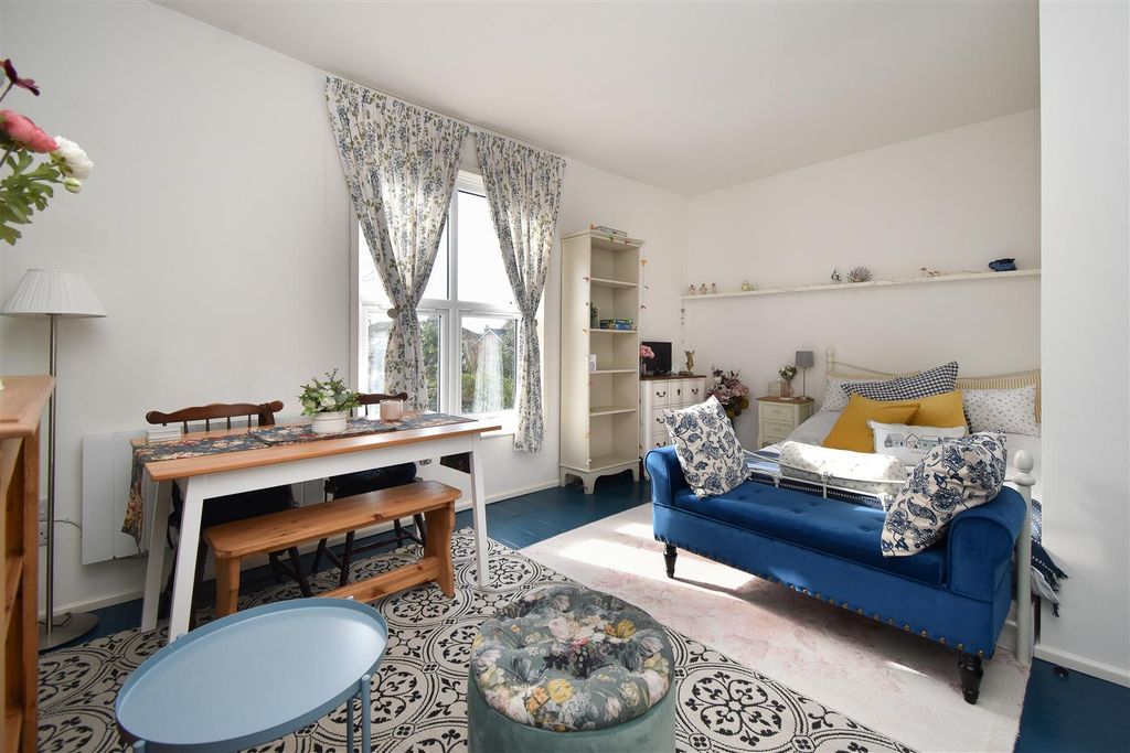 Property photo 1 of 11 Open Plan Living Space