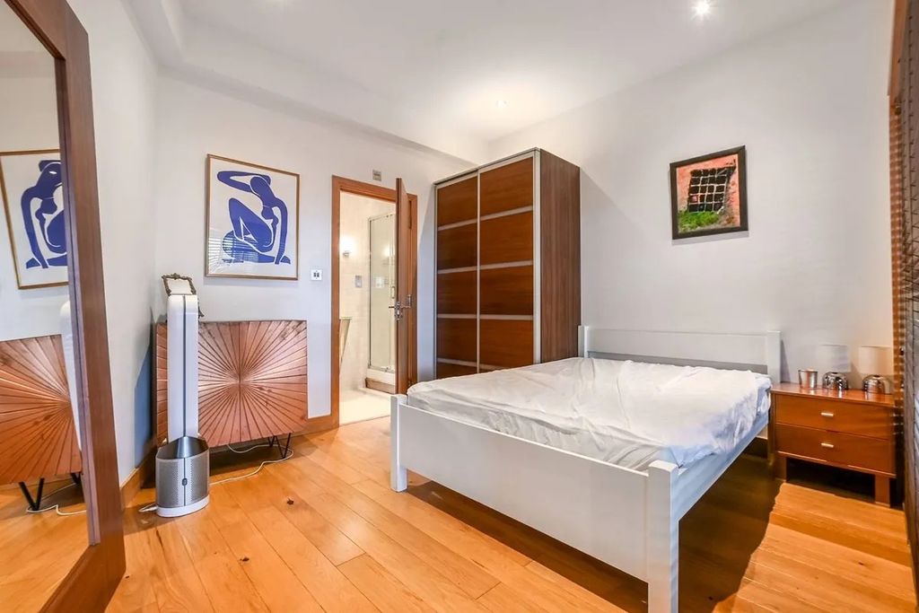 Property photo 3 of 4 Photo 2