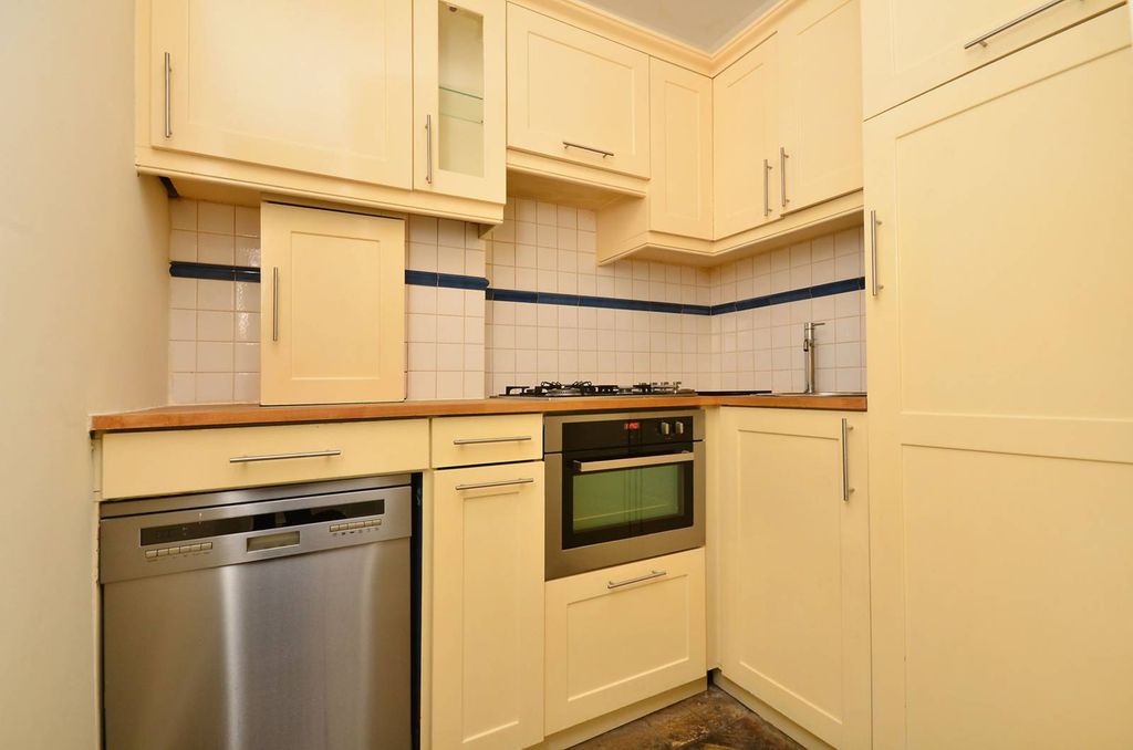 Property photo 3 of 7