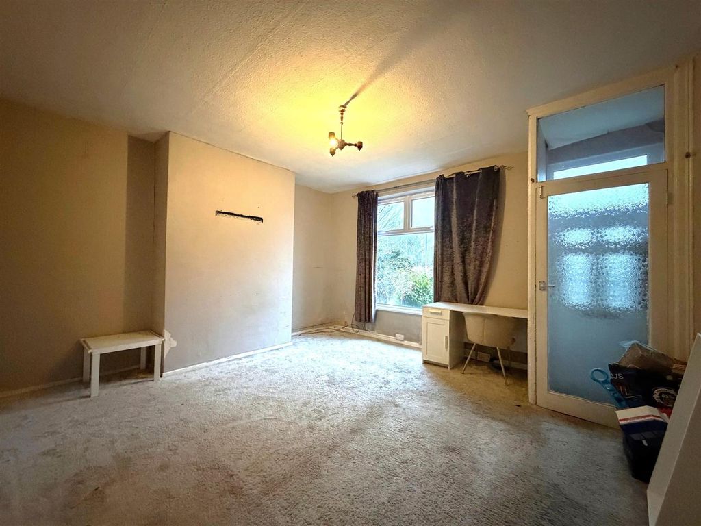 Property photo 2 of 12 B.Jpeg