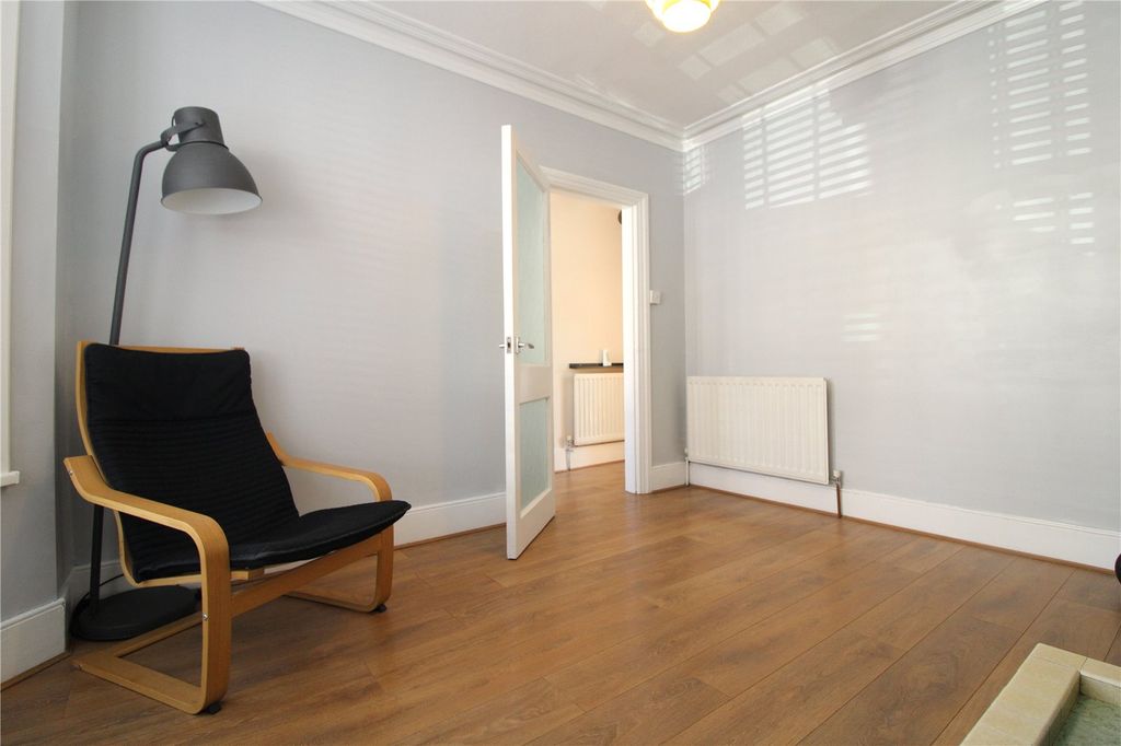 Property photo 3 of 23 Picture No. 37