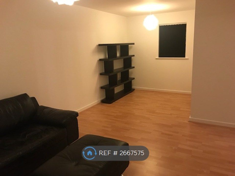 Property photo 1 of 11 Living Room Photo 2