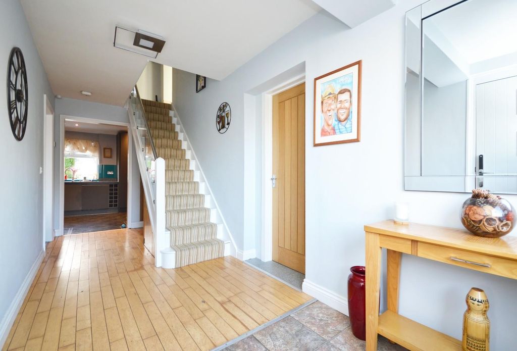 Property photo 2 of 26 Hallway