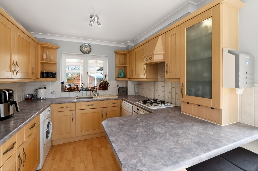 Property photo 2 of 17