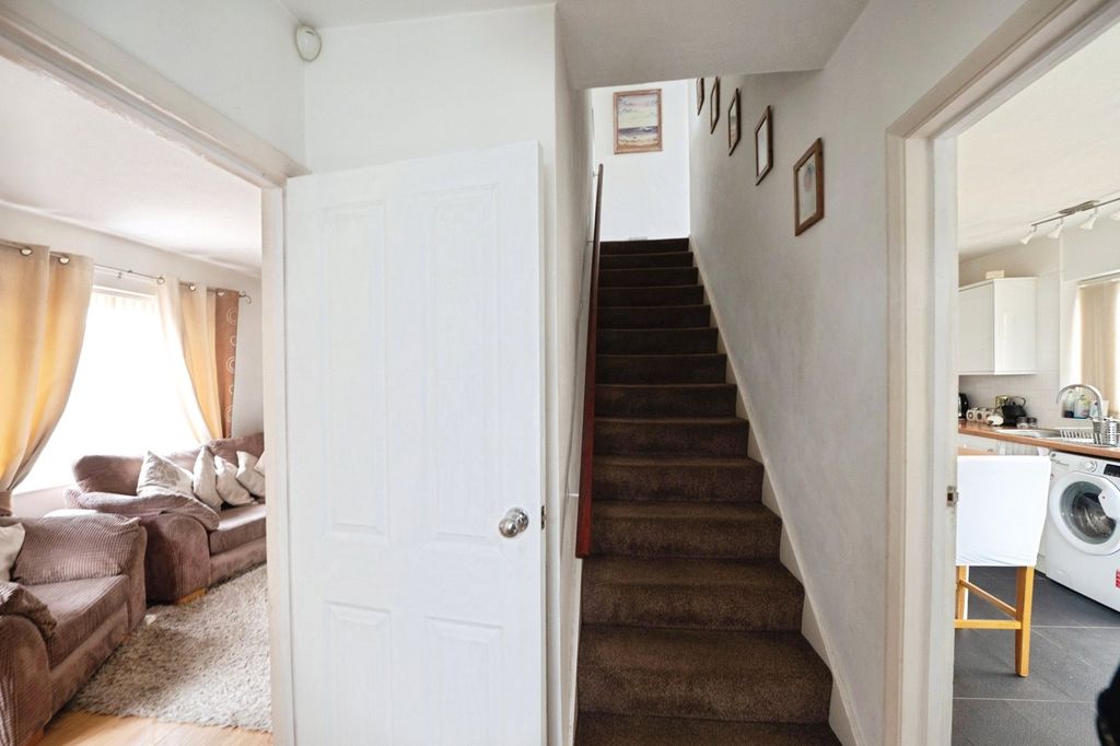 Property photo 2 of 16 Photo