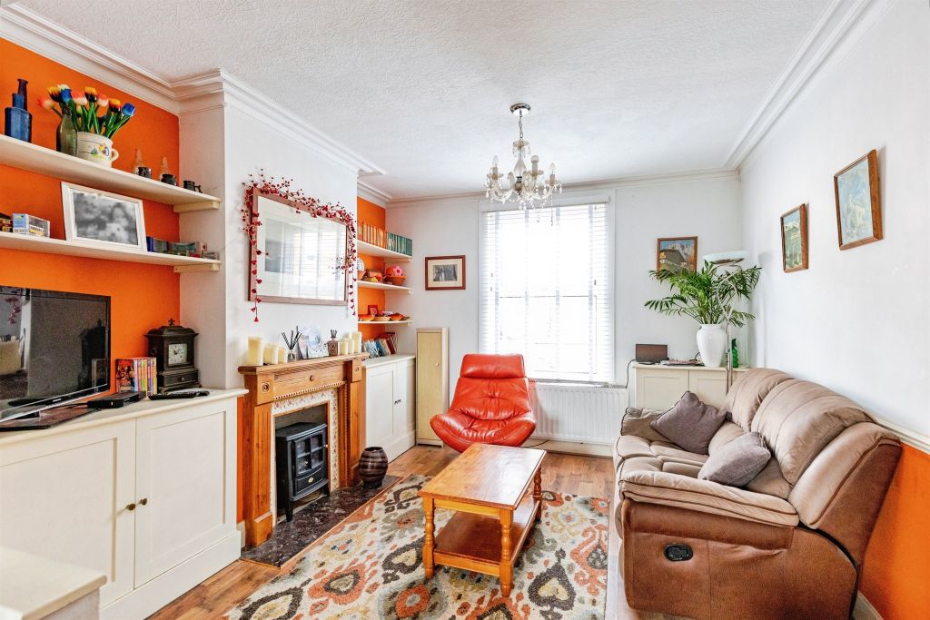 Property photo 3 of 16