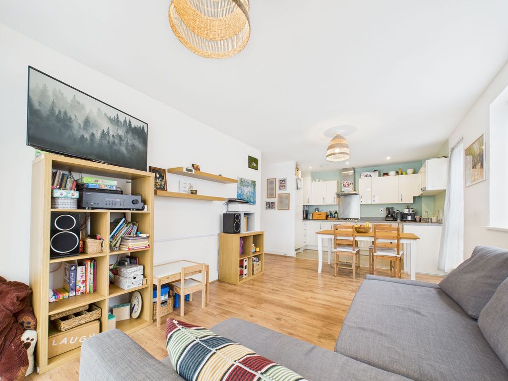 Property photo 3 of 11