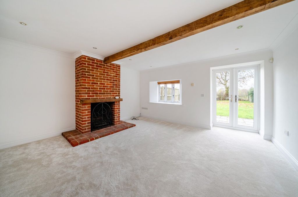 Property photo 2 of 15 Picture No. 36