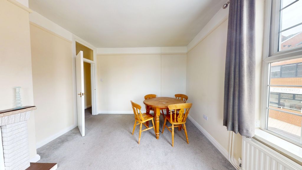 Property photo 1 of 10 Dining Area