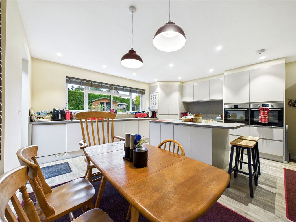 Property photo 3 of 15 3 - Picture No. 11