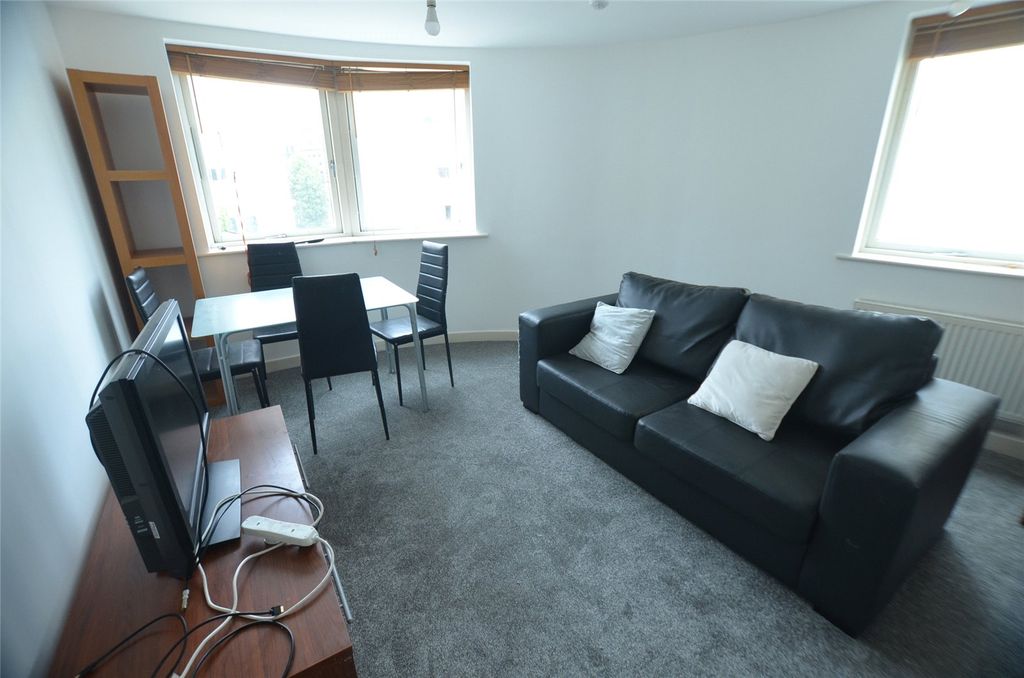 Property photo 2 of 8 Picture No. 08