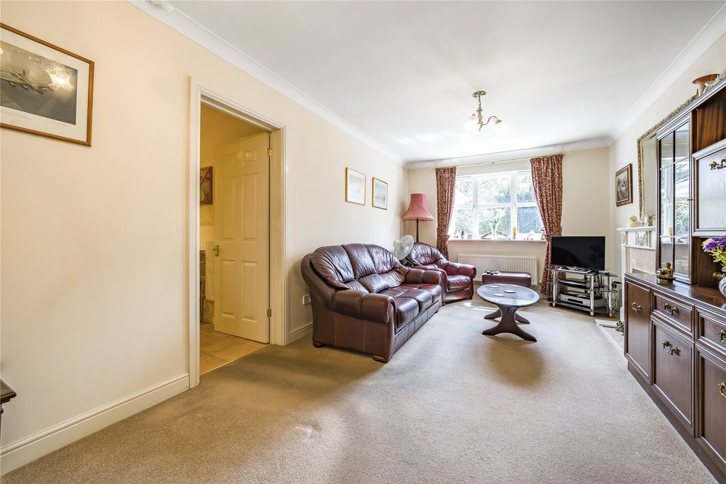 Property photo 3 of 15 Picture No. 11